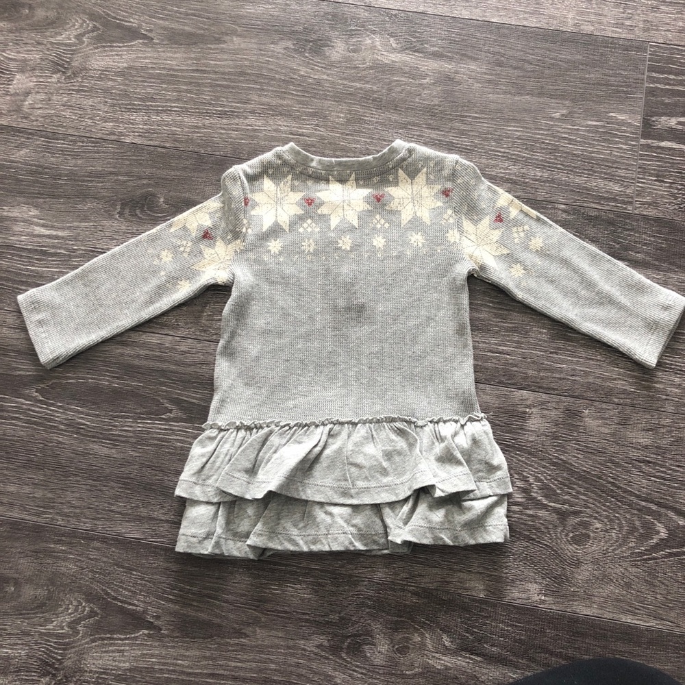 Grey Long sleeve dress with white & red details - Picture 3 of 4